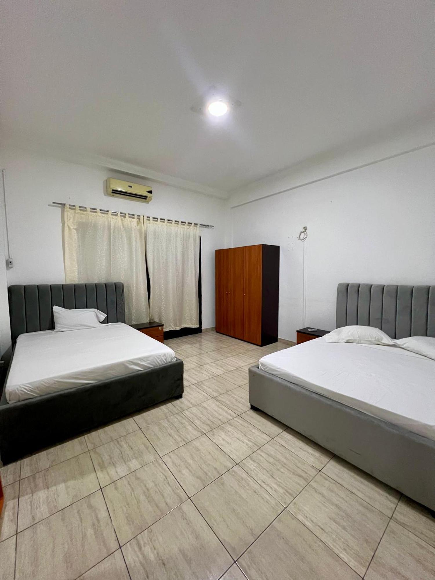 Africa Em Zona Comercial De Luanda Apartment Екстериор снимка